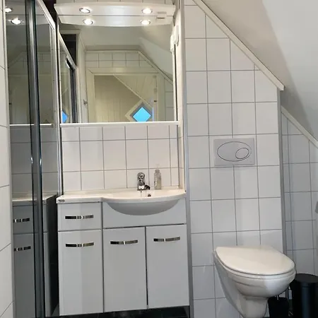 Presttind - With Free Parking نارفيك